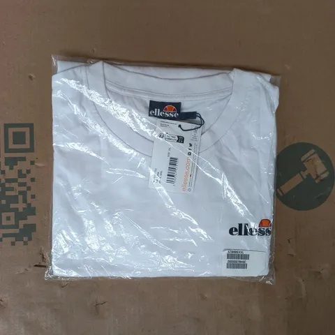BAGGED ELLESSE BENZINA T-SHIRT IN WHITE SIZE 2XL