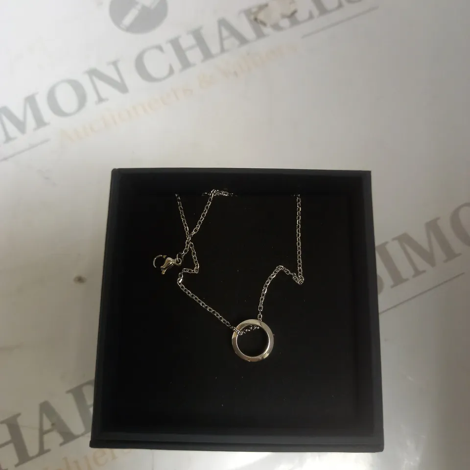 DANIEL WELLINGTON NECKLACE