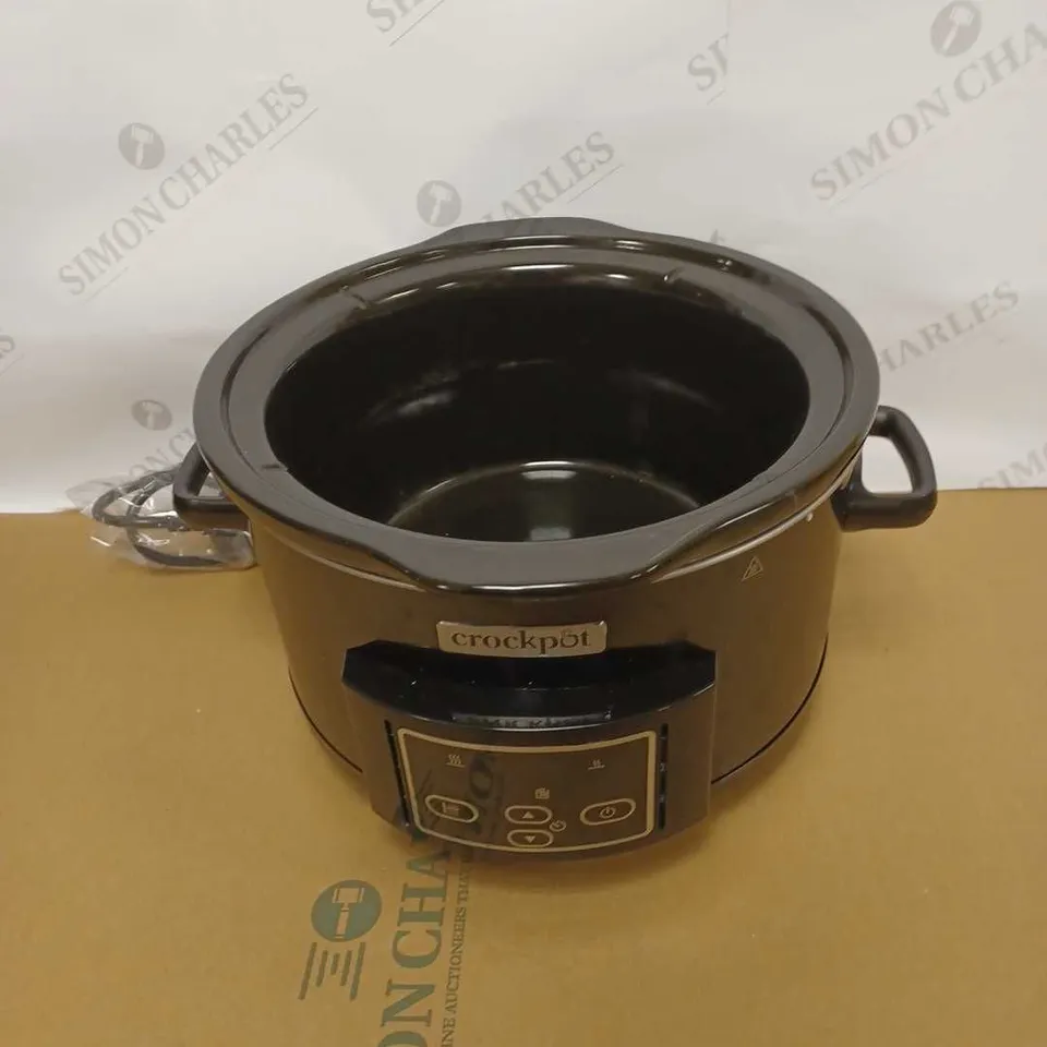 CROCK POT SLOW COOKER 