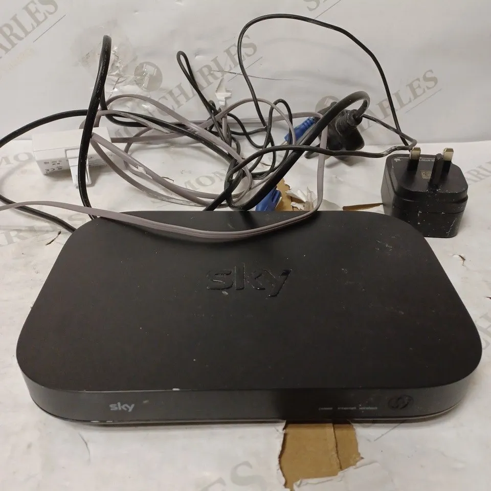 SKY Q HUB WIRELESS ROUTER