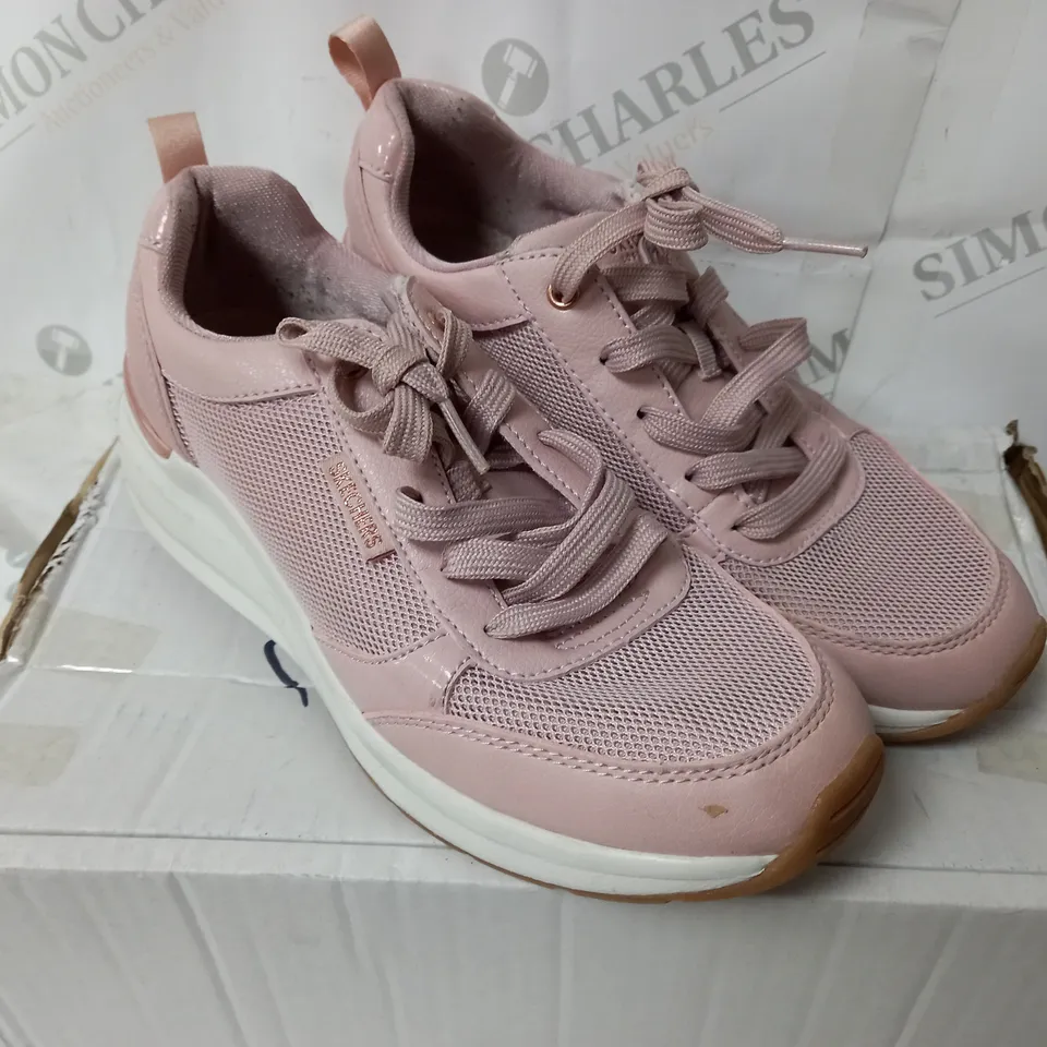 OUTLET SKECHERS LOS ANGELES AIR COOLING MEMORY FOAM - SIZE 4.5