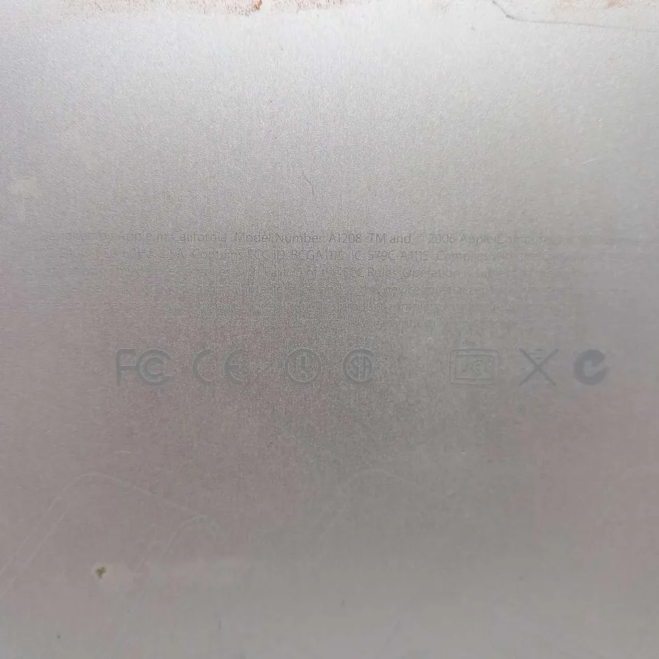 APPLE IMAC MODEL NO.1208 17" 160GB 