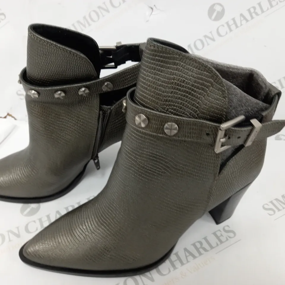 BRONX STUDDED BOOTS IN PEWTER - 8