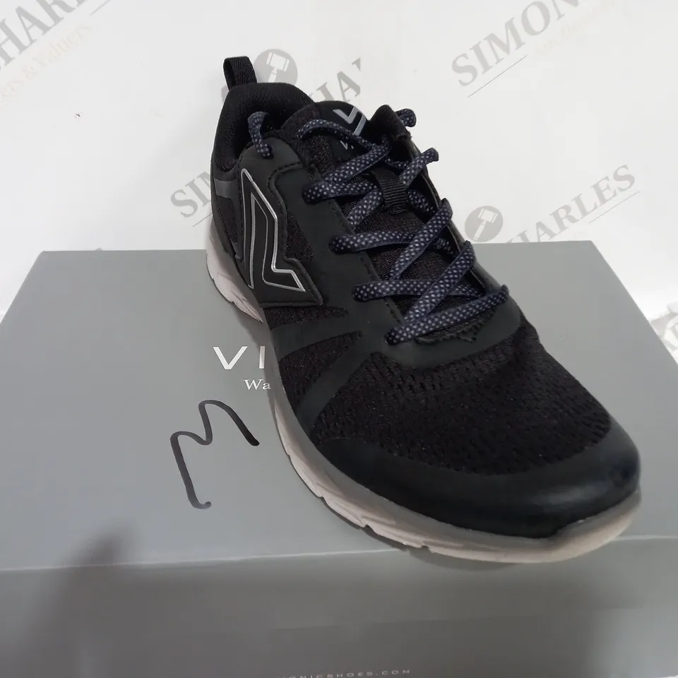 VIONIC SHANTELLE  - BLACK TRAINER - SIZE 6 - UNBOXED 