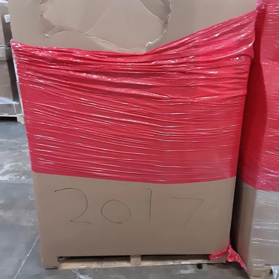 PALLET OF ASSORTED PRODUCTS INCLUDING MAXKARE COMFORTABLE HEATED BLANKET, FANMITRK TOILET SEAT, BEACH UMBRELLA, LOMAO