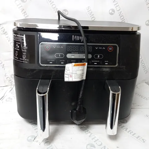 BOXED NINJA FOODI DUAL ZONE AIRFRYER AF300UK