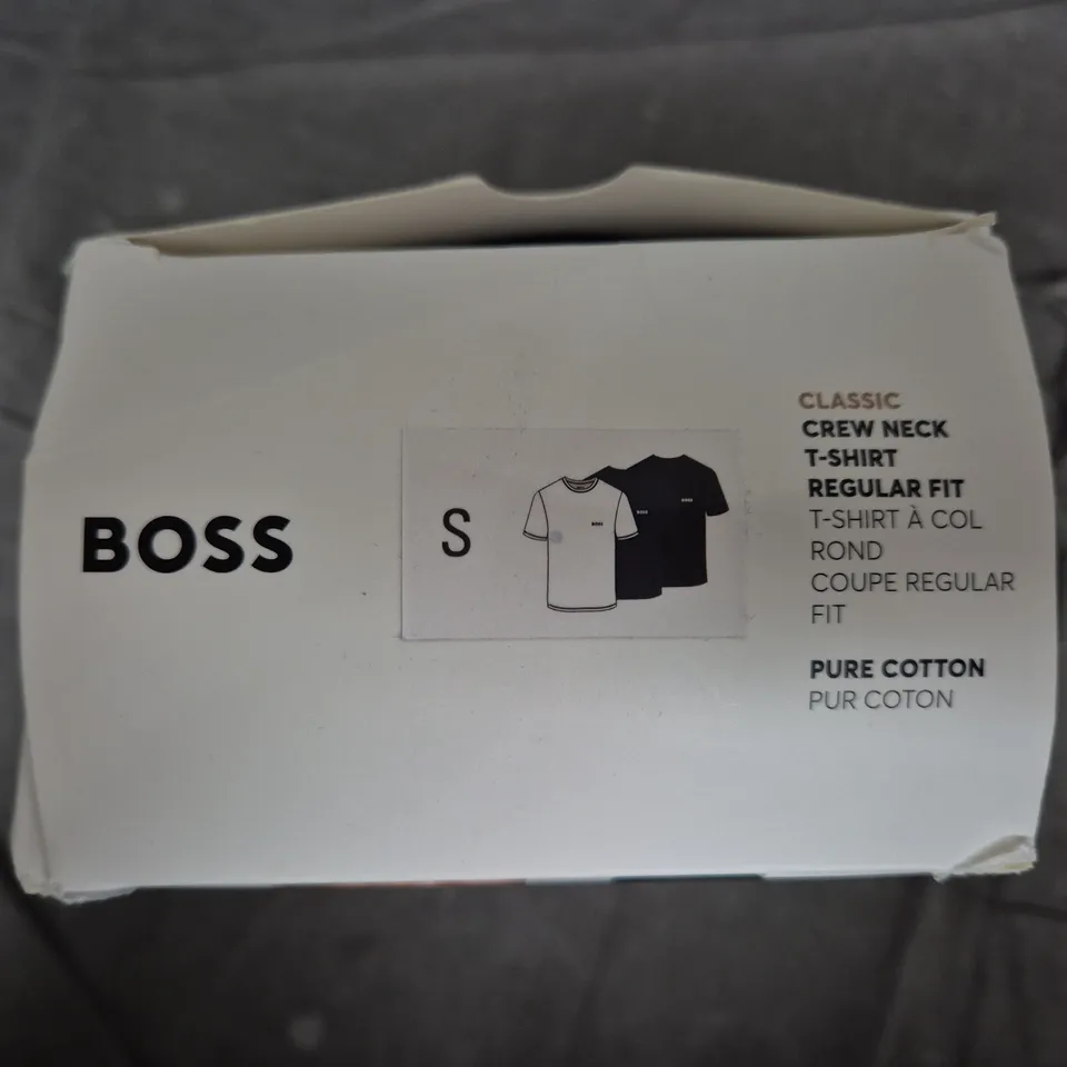 BOXED SET OF HUGO BOSS CLASSIC CREW NECK T-SHIRTS – PURE COTTON, REGULAR FIT, SIZE S