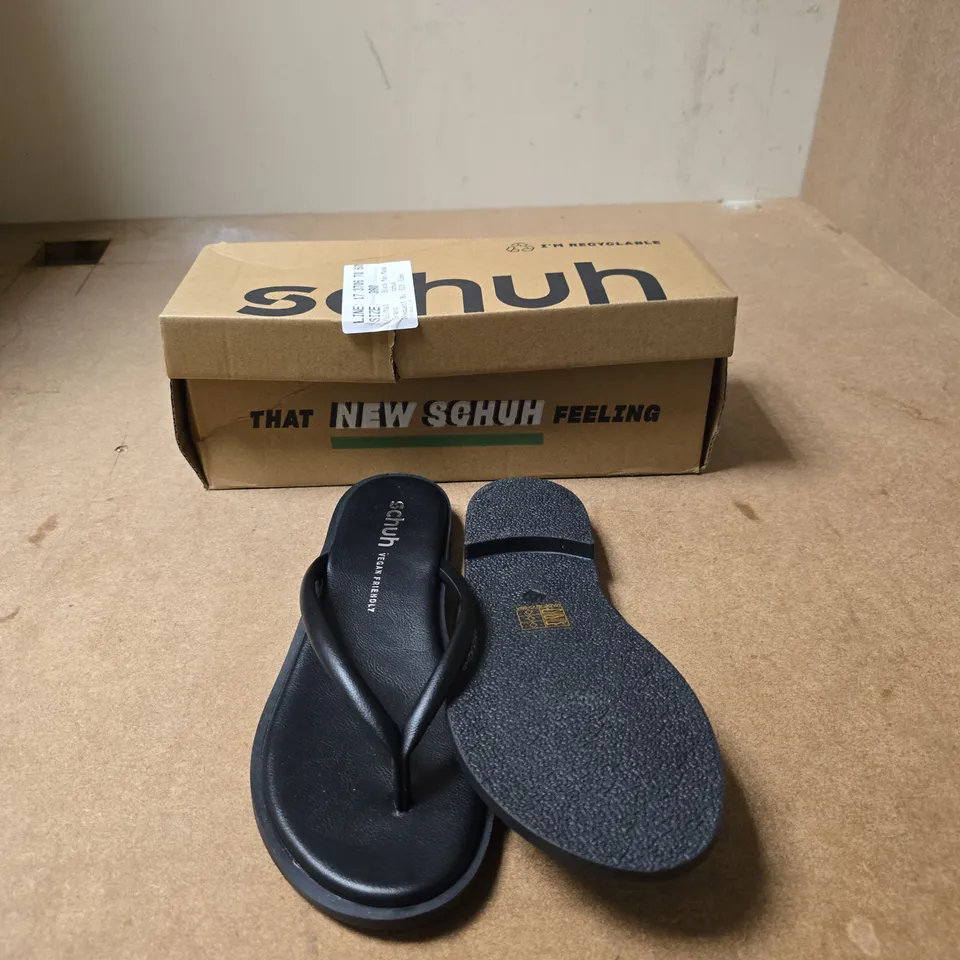 SCHUH FLIP FLOPS – BLACK, VEGAN FRIENDLY - UK SIZE 5