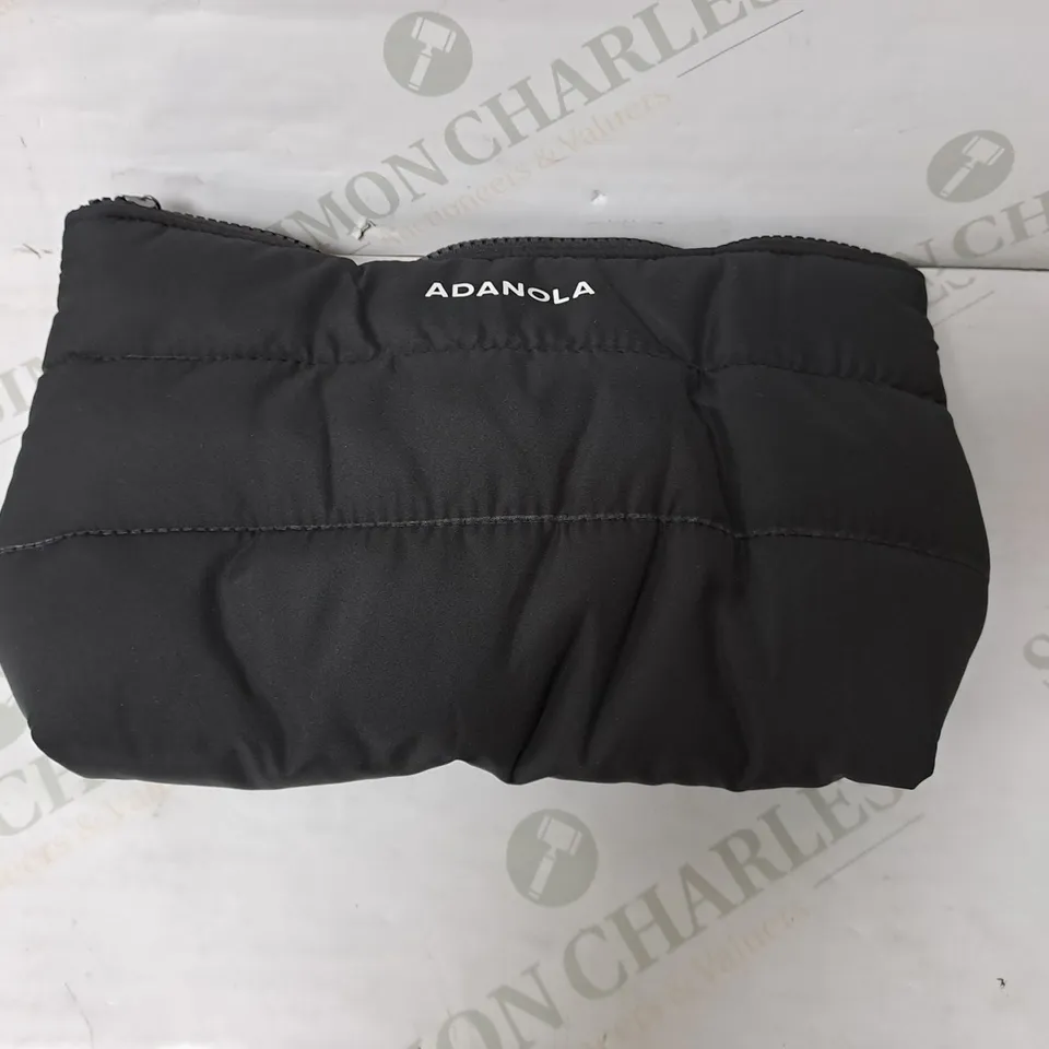 ADANOLA PUFFER POUCH BLACK