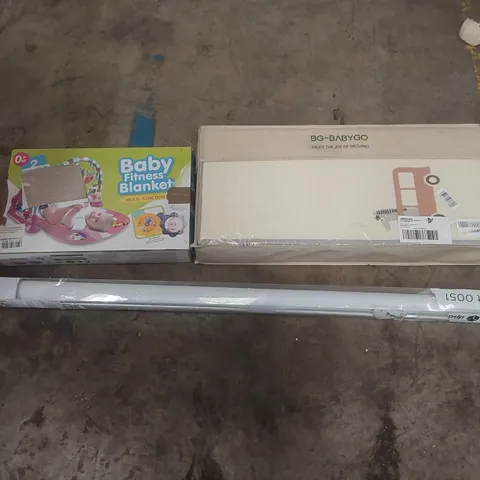 PALLET CONTAINING A LARGE QUANTITY OF ASSORTED ITEMS INCLUDING: BABY FITNESS BLANKET, PLAY MAT, BLINDS ECT