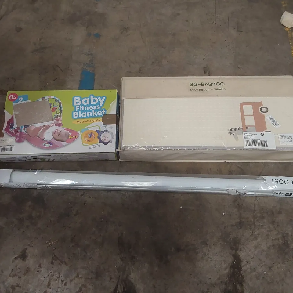 PALLET CONTAINING A LARGE QUANTITY OF ASSORTED ITEMS INCLUDING: BABY FITNESS BLANKET, PLAY MAT, BLINDS ECT