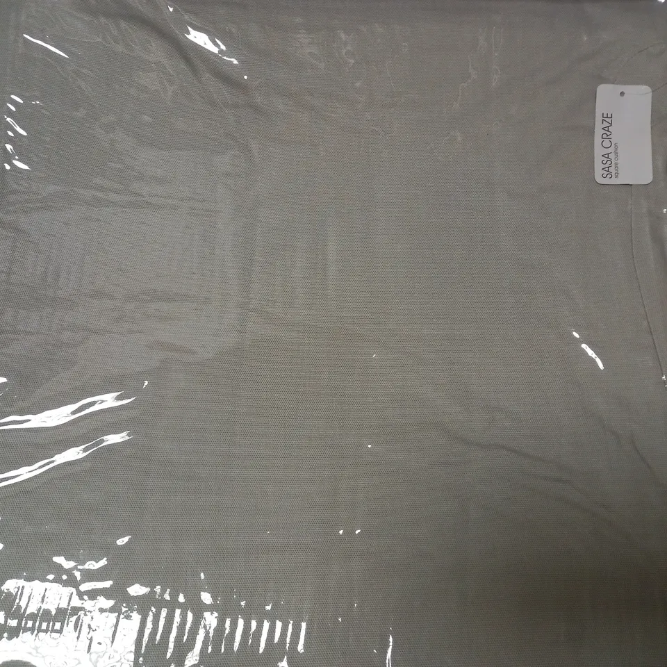 BOX OF APPROXIMATELY 40 SASA CRAZE CANVAS CUSHION COVERS IN SILVER