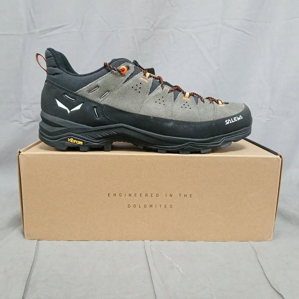 BOXED PAIR OF SALEWA ALP TRAINERS IN BUNGEE CORD/BLACK SIZE UK 11