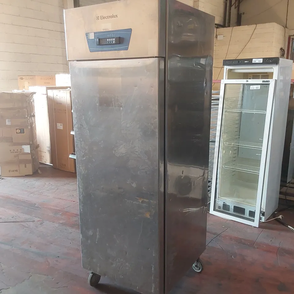 ELECTROLUX STAINLESS STEEL REFRIGERATED UNIT 