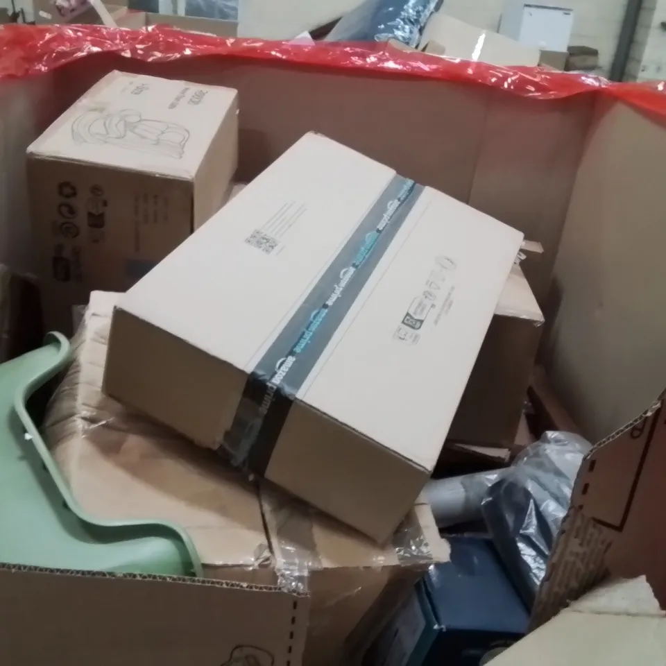PALLET OF ASSORTED HOUSEHOLD GOODS AND PRODUCTS TO INCLUDE;RETRACTABLE HOSE REEL,SCOOTER,2PCS DINING CHAIRS