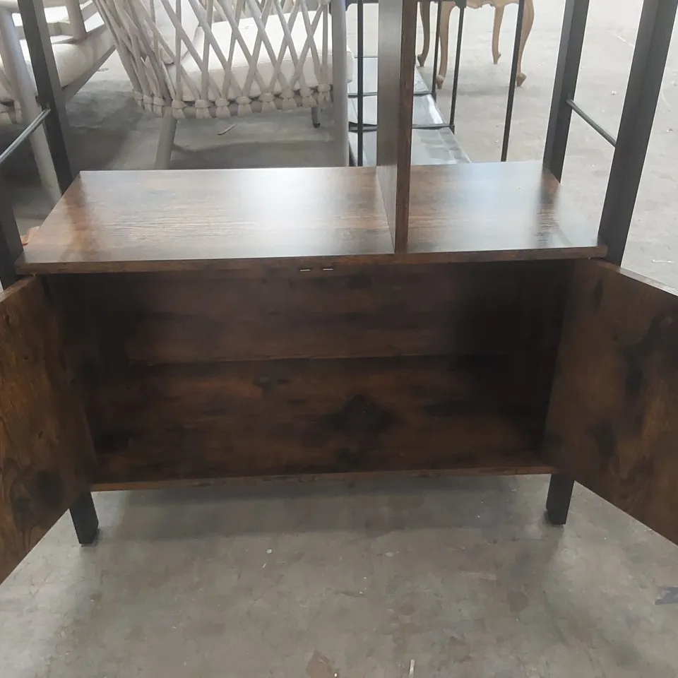 INDUSTRIAL 4-TIER BOOKCASE WITH DOORS