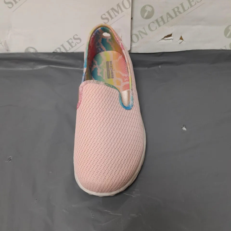 SKECHERS GO WALK PINK TRAINERS SIZE 7