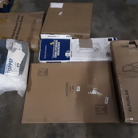 PALLET OF ASSORTED PRODUCTS INCLUDING ALPURLAD STEP LADDER, FABIAN CHARLES PHOTO FRAMES, BAAB CUBE STORAGE ORGANISER, HALF BALL BALANCE TRAINER WITH RESISTANCE BANDS, MATTRESS TOPPER