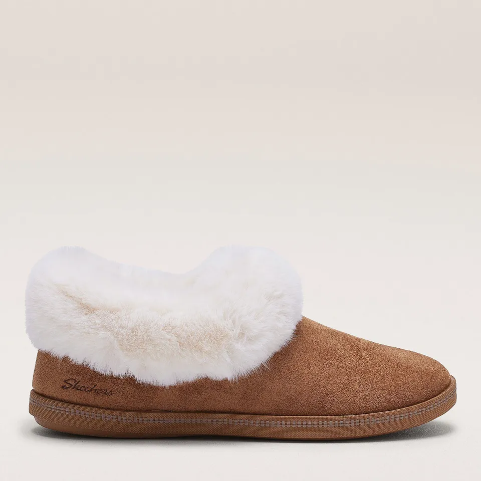 BOXE PAIR OF SKECHERS COZY CAMPFIRE SLIPPER - UK SIZE 5