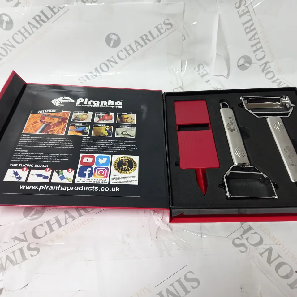 BOXED SET OF PIRANHA PEELERS AND SLICERS