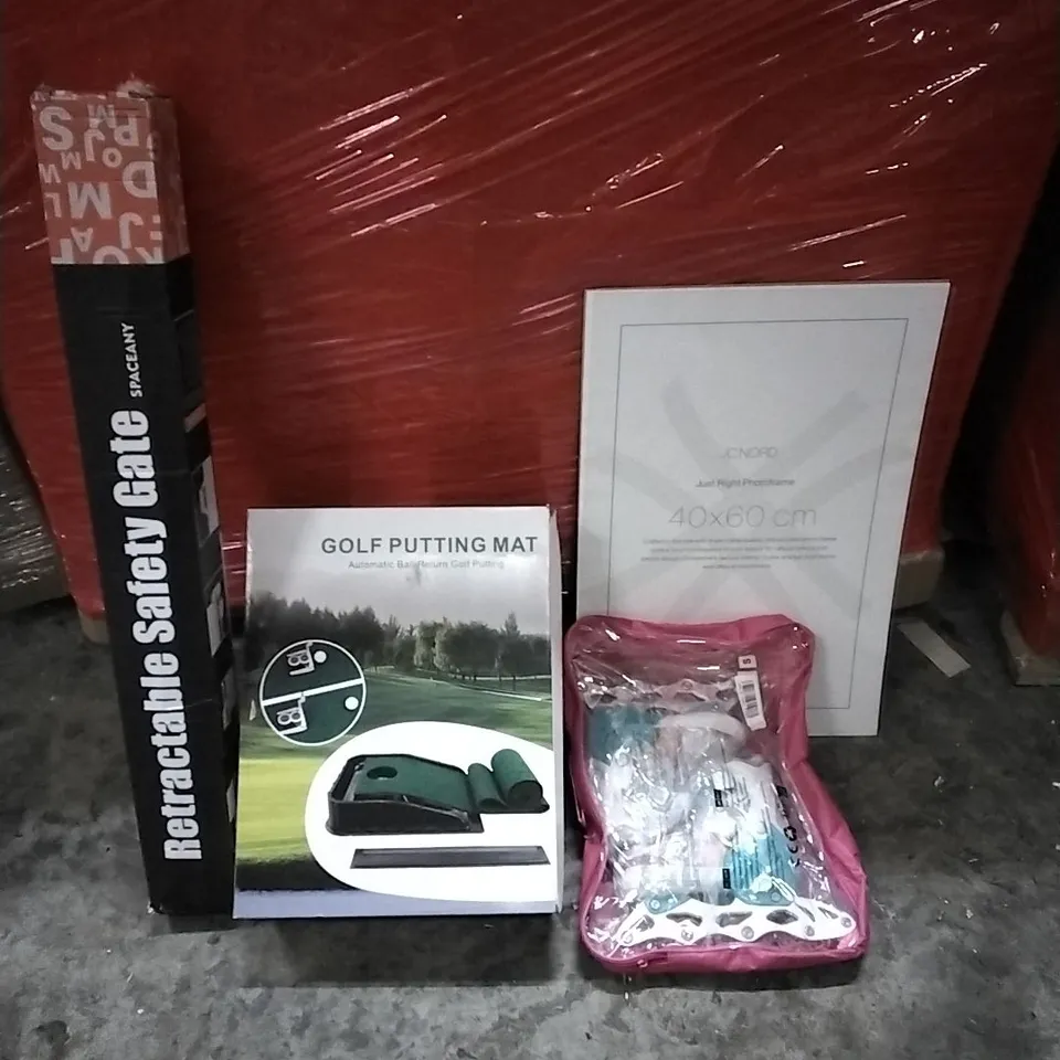 PALLET OF HOUSEHOLD ITEMS TO INCLUDE RETRACTABLE SAFETY GATE, GOLF PUTTING MAT, ROLLER SKATES AND OTHER ASSORTED ITEMS....