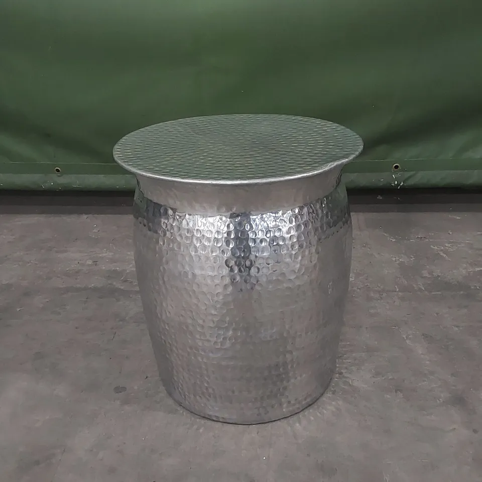 ARLO HAMMERED ALUMINIUM STOOL SIDE TABLE