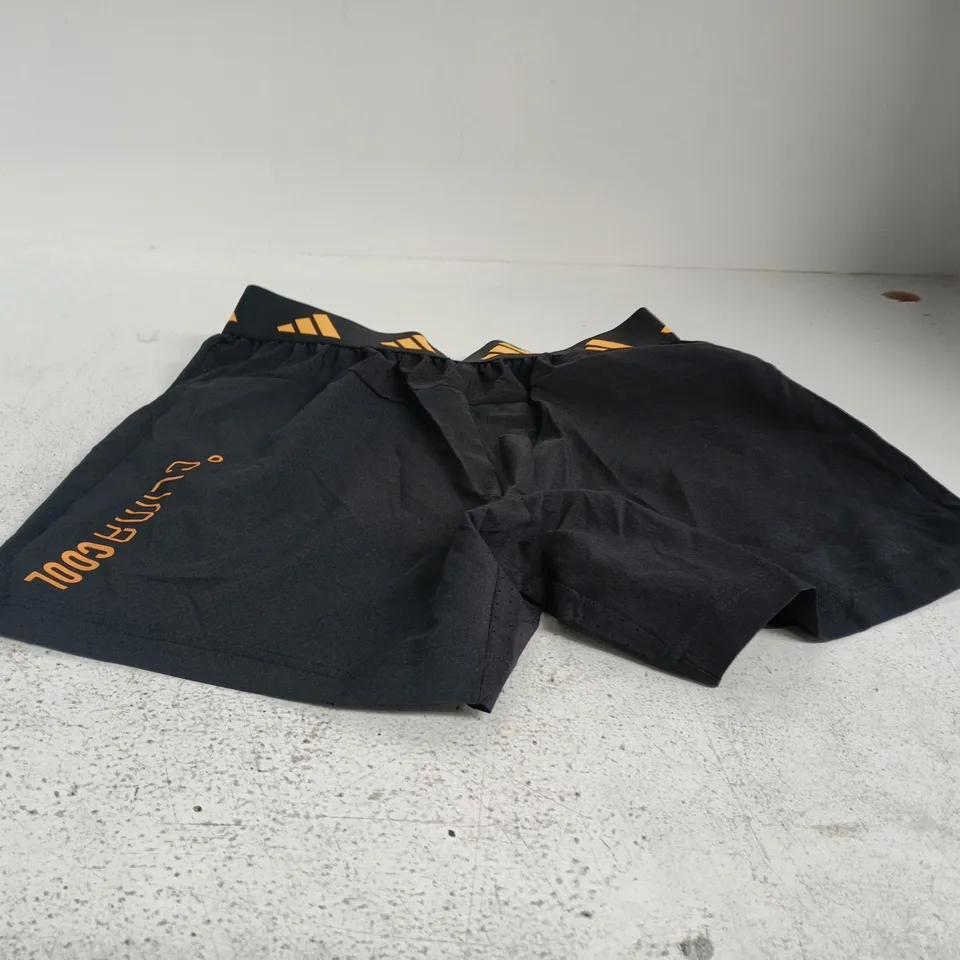 ADIDAS TECH APP SHORT KE4862 – BLACK CLIMACOOL TRAINING SHORTS
