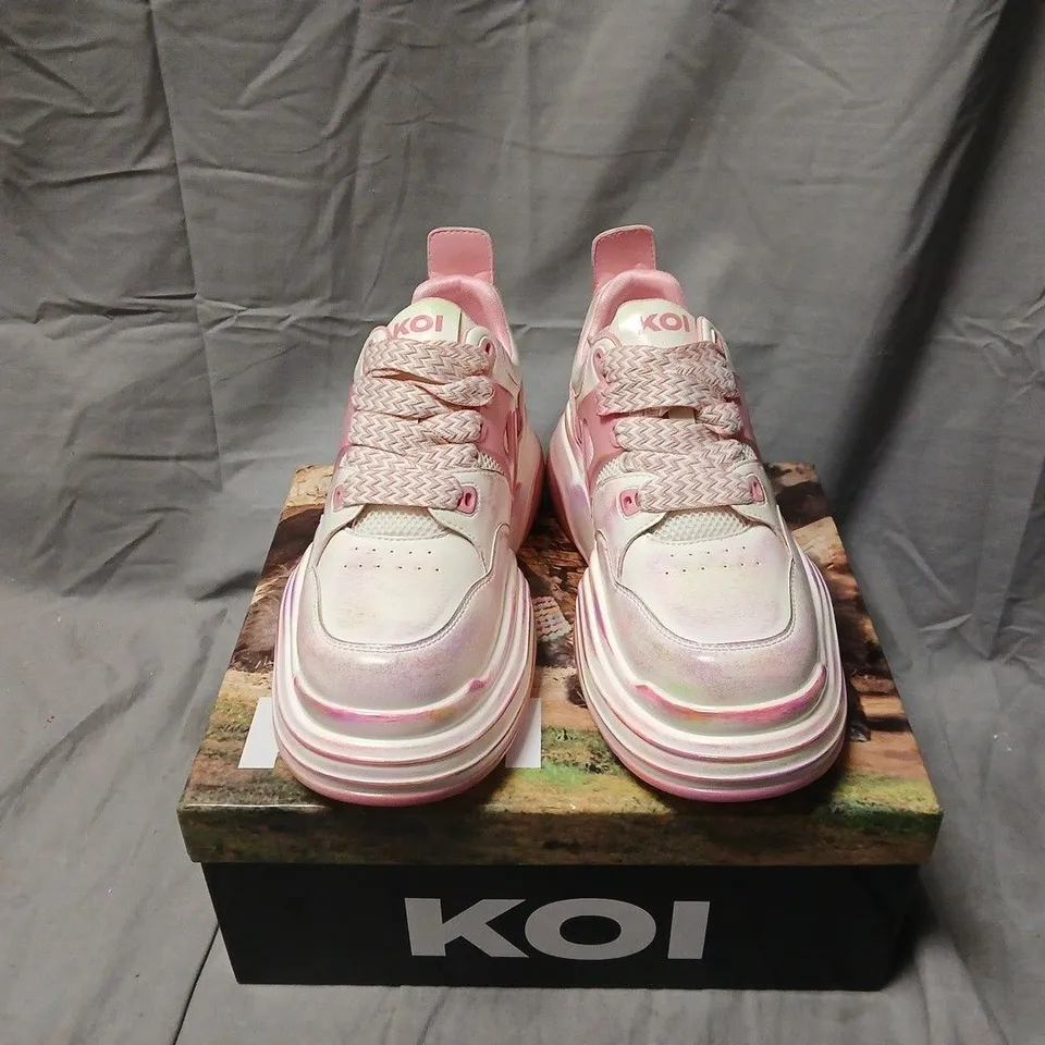 BOXED KOI KALEIDOSCOPIC PLATFORM TRAINERS IN RAINBOW - UK 7