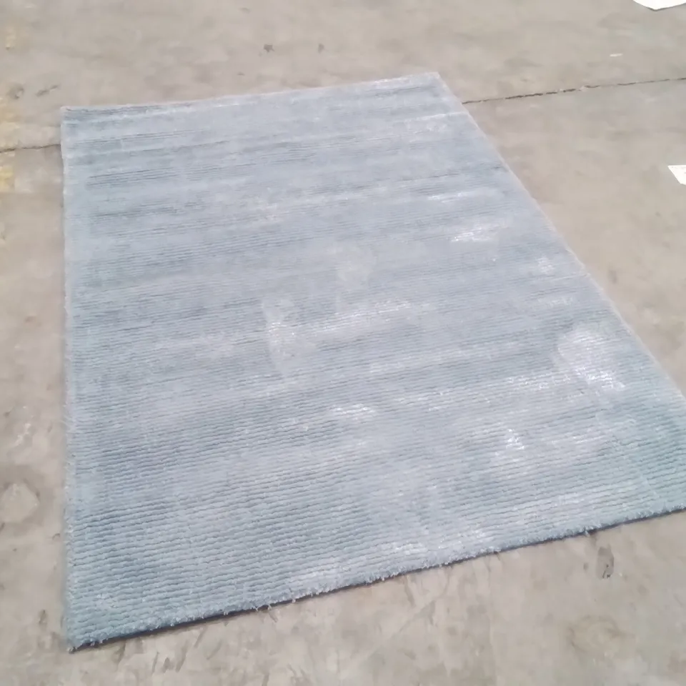 QUALITY DESIGNER AREA RUG - APPROXIMATELY 170X120CM