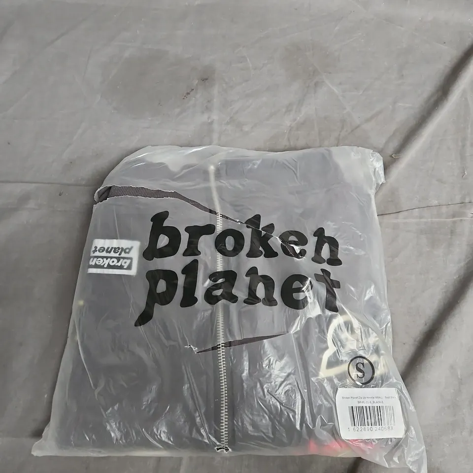 BROKEN PLANET ZIP UP HOODIE – SMALL, SOOT BLACK
