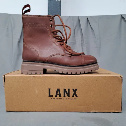 BOXED PAIR OF LANX DINCKLEY BOOTS IN BROWN UK SIZE 6.5