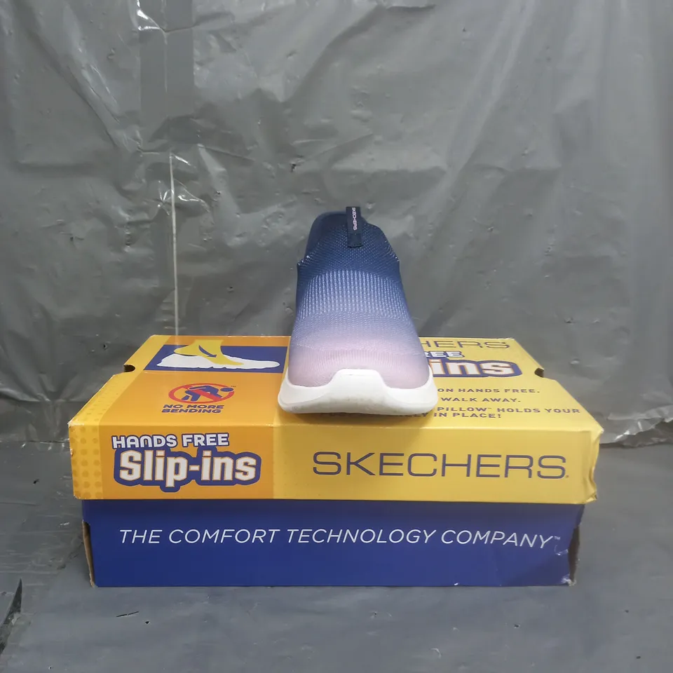 SKECHERS HANDS FEE SLIP INS TRAINERS NAVY/PURPLE SIZE 5