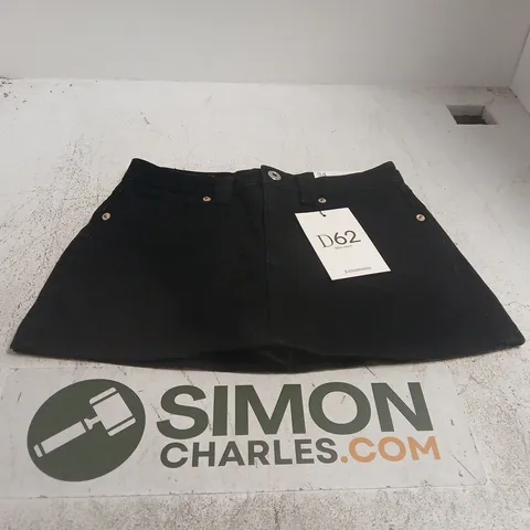 STRADIVARIUS UK 6 BLACK MINI SKORT (34) – WOMEN'S CLOTHING