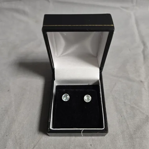 A.S.D. JEWELLERS ROUND-CUT GEMSTONE STUD EARRINGS IN BLACK PRESENTATION BOX