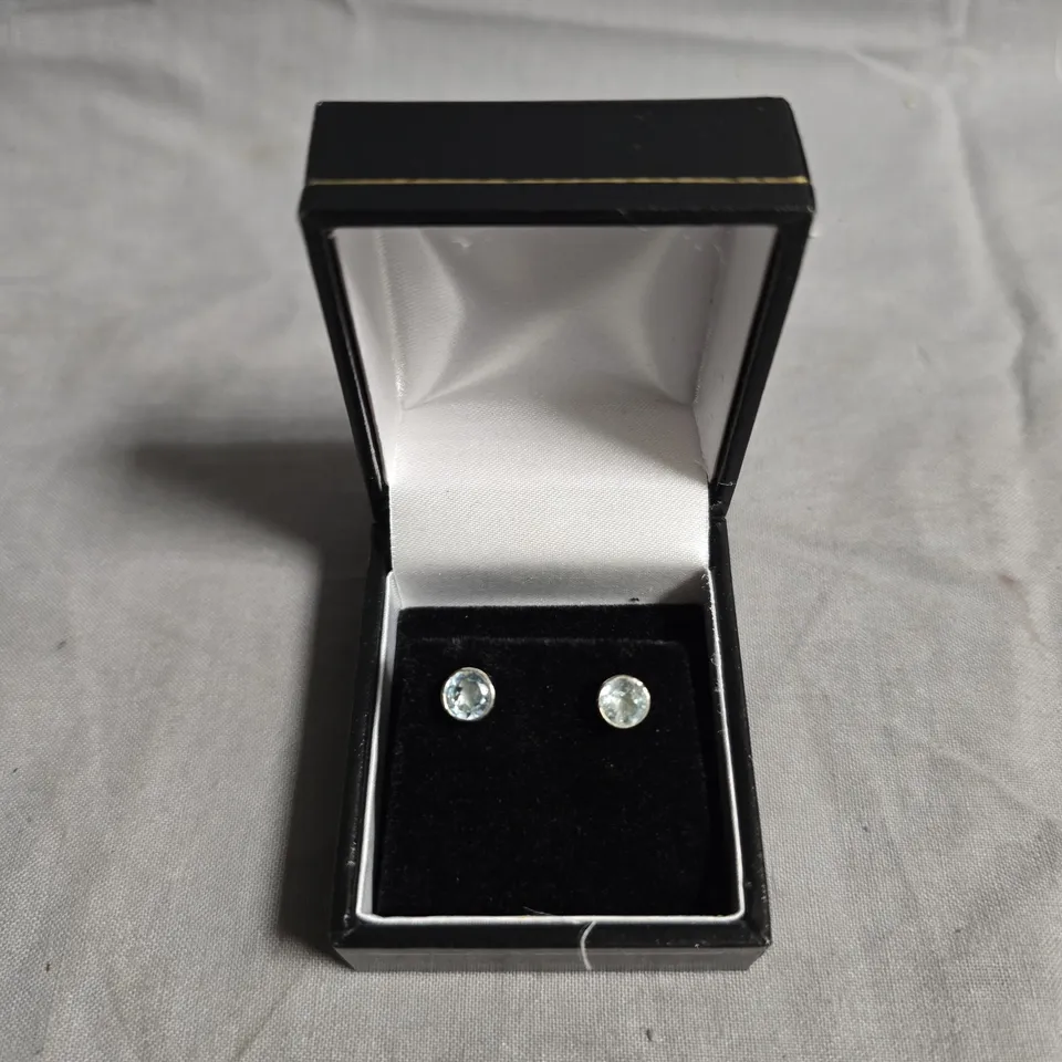 A.S.D. JEWELLERS ROUND-CUT GEMSTONE STUD EARRINGS IN BLACK PRESENTATION BOX