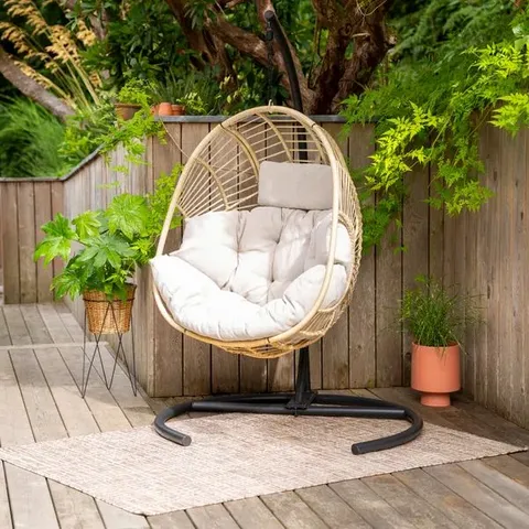 BOXED SINGAPORE HANGING EGG CHAIR