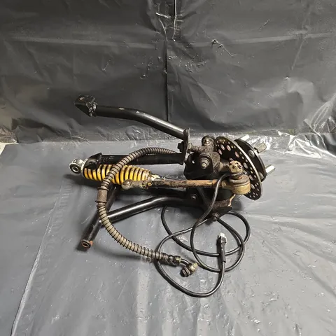 VEHICLE FRONT SUSPENSION ASSEMBLY WITH DISC BRAKE ROTOR AND CALIPER – USED