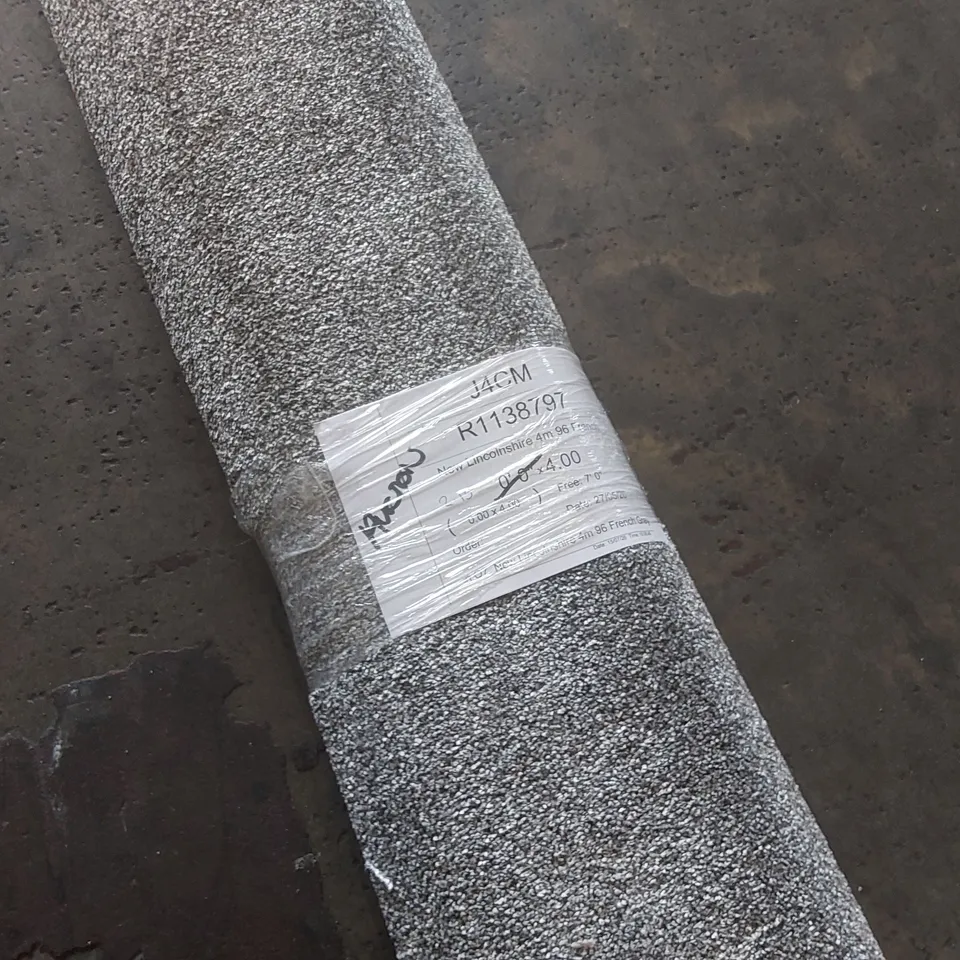 ROLL OF QUALITY NEW LINCOLNSHIRE FRENCH CARPET - APPROXIMATELY 2.15 x 4m