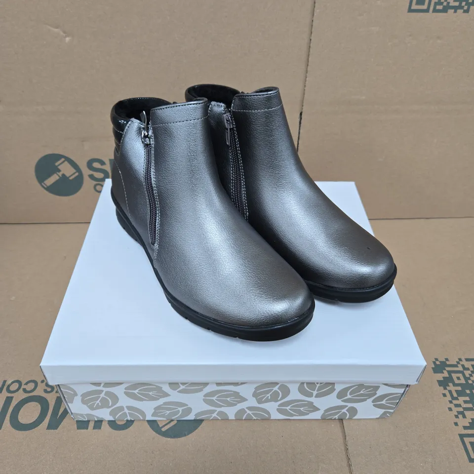 SHOE TREE COMFORT ZENA PEWTER ANKLE BOOTS - UK SIZE 4