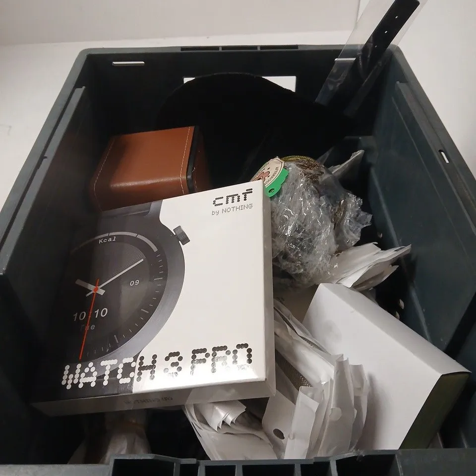 APPROXIMATELY 15 ASSORTED ITEMS INCLUDING WATCH STRAPS AND WATCH 3 PRO
