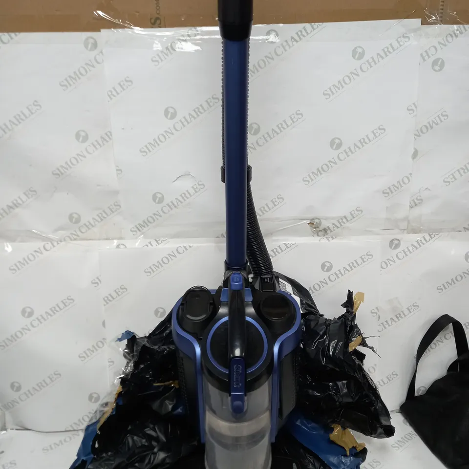 SHARK CORDLESS UPRIGHT VACUUM 