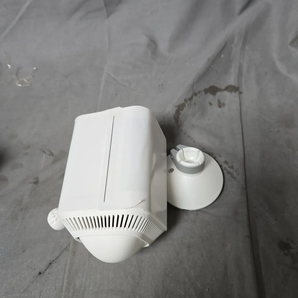 RING SPOTLIGHT CAM PLUS OUTDOOR WIRELESS SECURITY CAMERA – BOXED