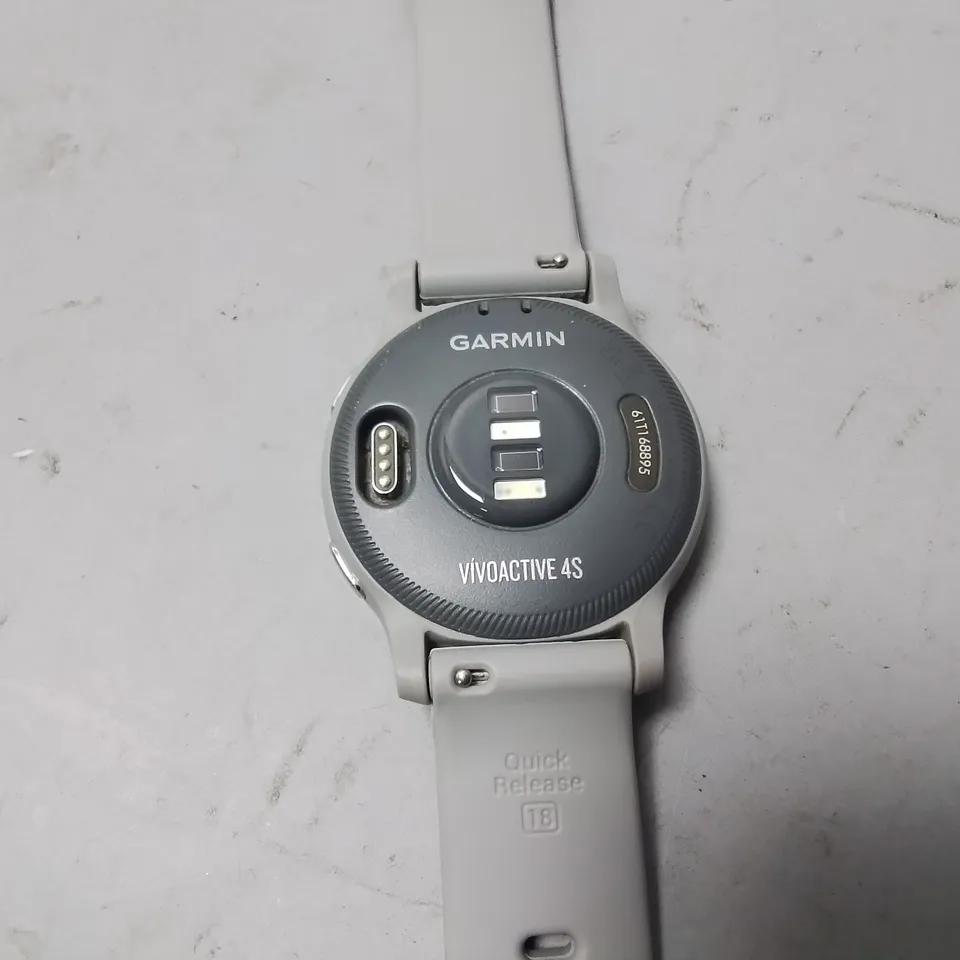 UNBOXED GARMIN VIVOACTIVE 4S SMART WATCH - GREY