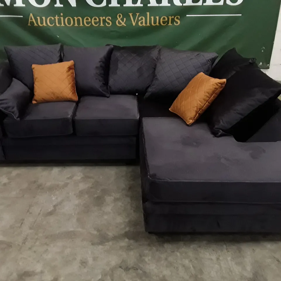 QUALITY DESIGNER CHICAGO VELVET CORNER SOFA CHAISE - DARK GREY VELVET