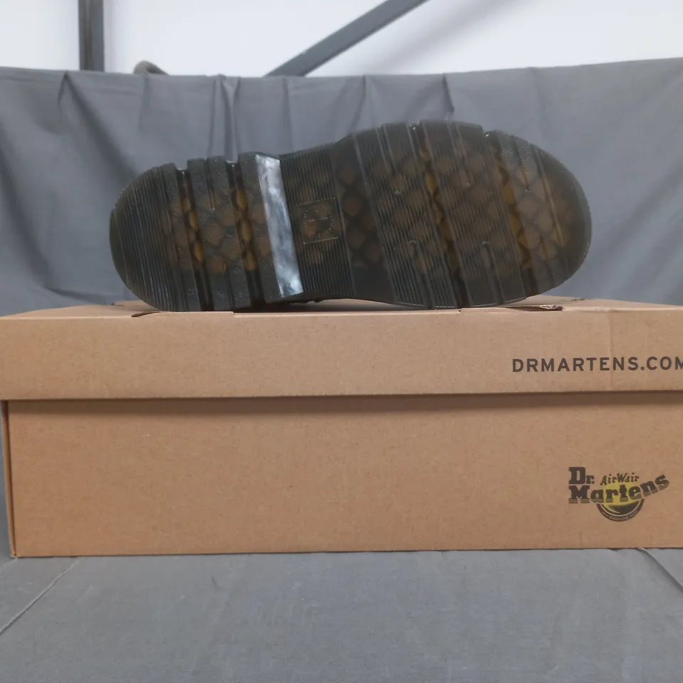BOXED PAIR OF DR. MARTENS BOOTS IN KHAKI GREEN UK SIZE 10