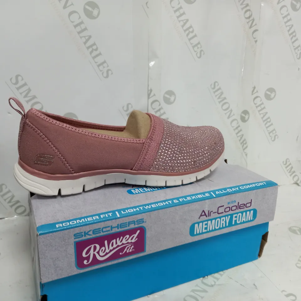 SKECHERS PINK SLIP ON SHOES - SIZE 4.5