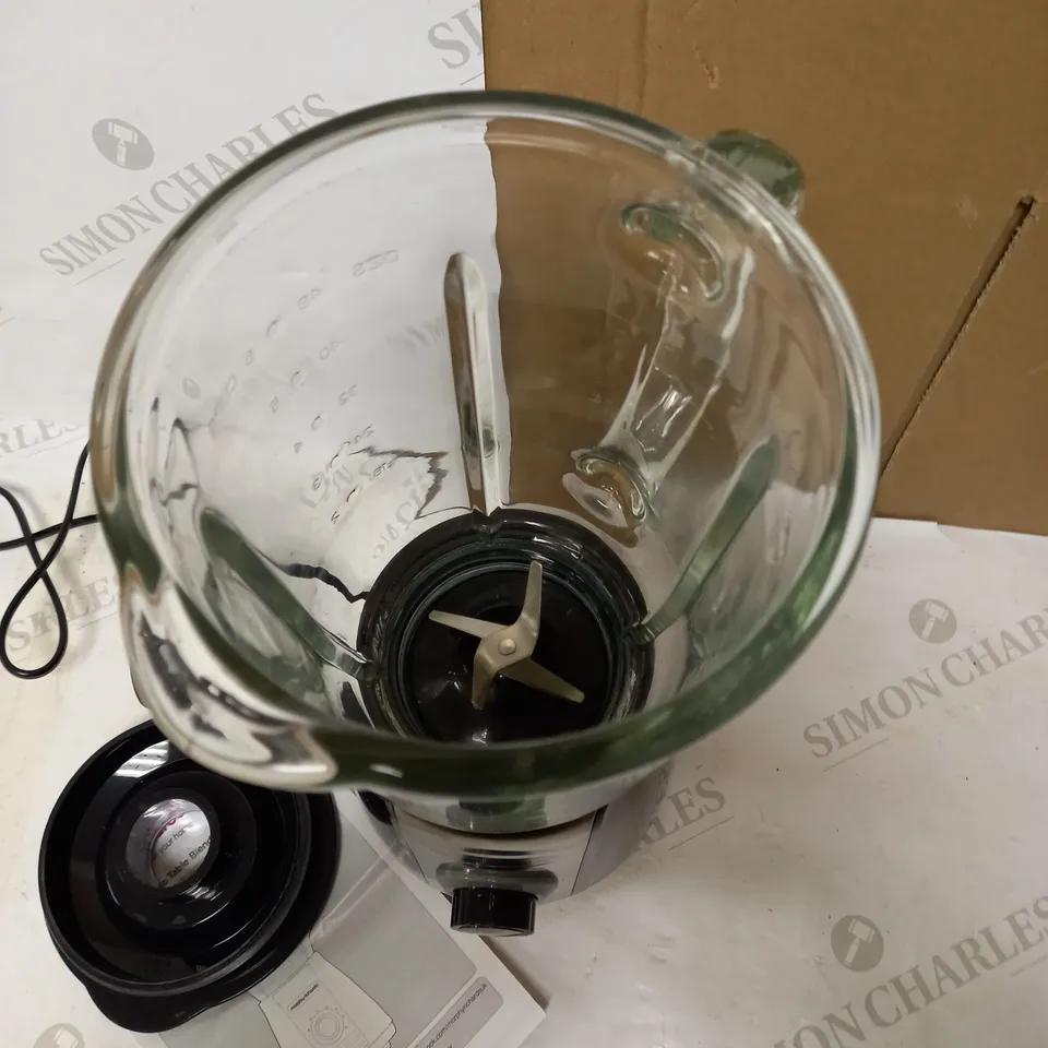 MORPHY RICHARDS TOTAL CONTROL GLASS TABLE BLENDER 