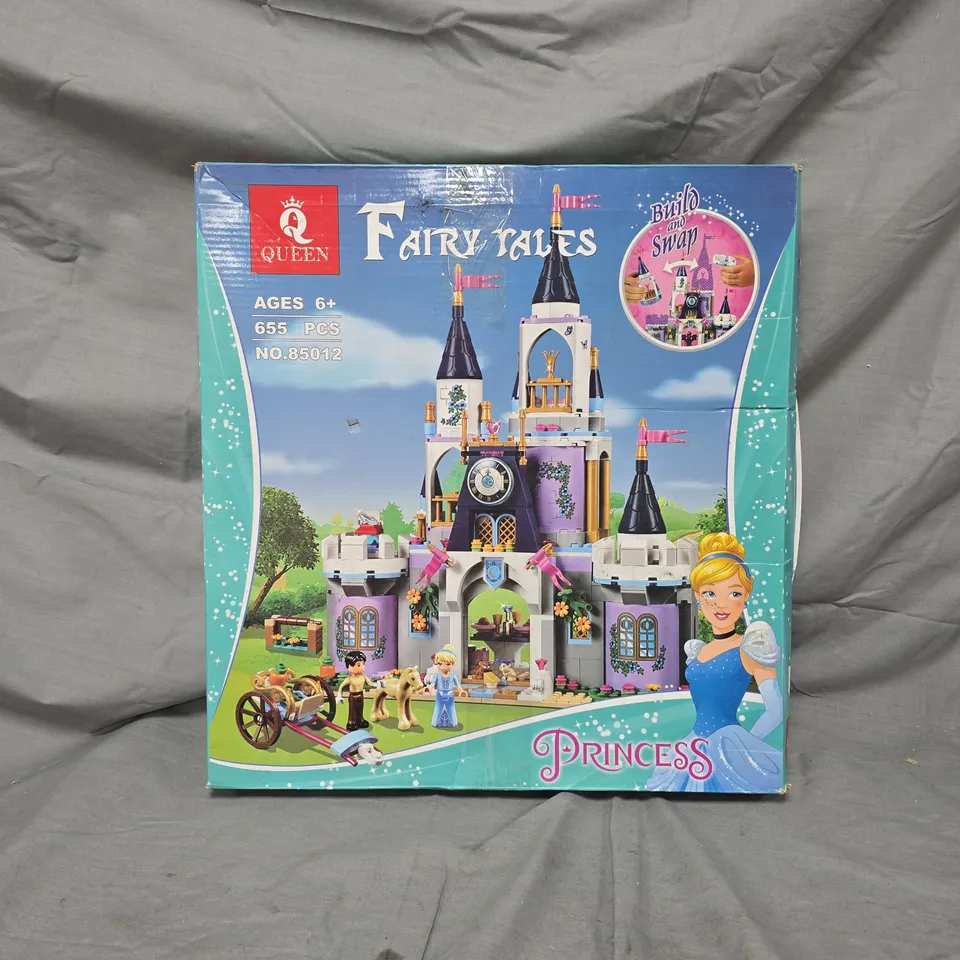 BOXED QUEEN FAIRY TALES PRINCESS BUILD AND SWAP CASTLE SET - 85012