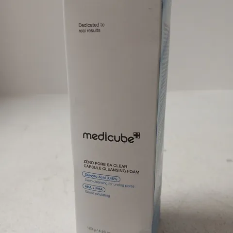 SEALED MEDICUBE ZERO PORE SA CLEAR CAPSULE CLEANSING FOAM 120G 