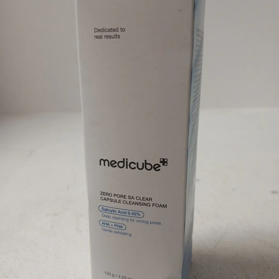 SEALED MEDICUBE ZERO PORE SA CLEAR CAPSULE CLEANSING FOAM 120G
